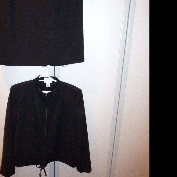 Field Manor Black Ladies Skirt Suit US 12 - Picture 10 of 16